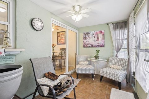 Condo in Tavares, Florida, 2 bedrooms № 2212211 - photo 18