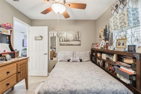 Condo in Tavares, Florida, 2 bedrooms № 2212211 - photo 15