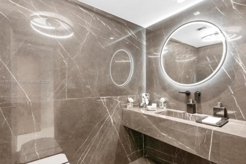 Condo in Aventura, Florida, 3 bedrooms  № 1471549 - photo 24