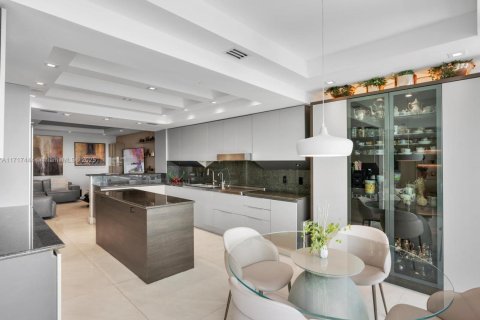Condo in Aventura, Florida, 3 bedrooms  № 1471549 - photo 19