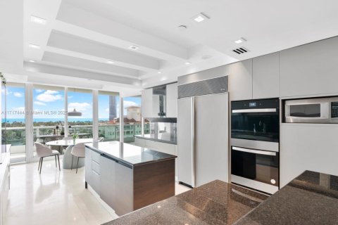Condo in Aventura, Florida, 3 bedrooms  № 1471549 - photo 12
