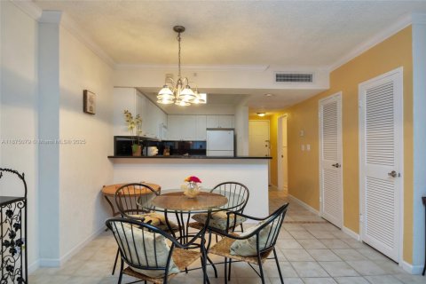 Condominio en alquiler en Hollywood, Florida, 54.81 m2 № 1927082 - foto 7