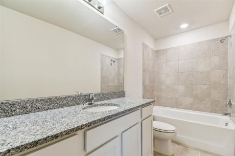 House in Zephyrhills, Florida 4 bedrooms, 268.86 sq.m. № 1886454 - photo 20