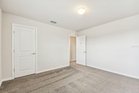 House in Zephyrhills, Florida 4 bedrooms, 268.86 sq.m. № 1886454 - photo 7