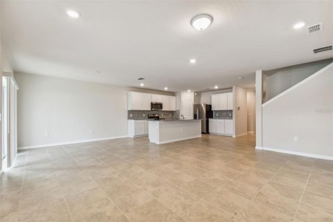 House in Zephyrhills, Florida 4 bedrooms, 268.86 sq.m. № 1886454 - photo 2