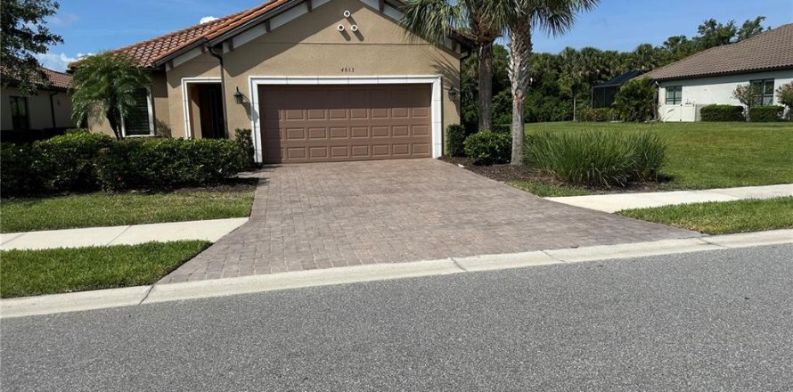 Casa en Sarasota, Florida 2 dormitorios, 198.07 m2 № 1909324