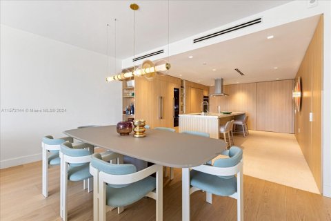 Снять в аренду кондоминиум в Майами-Бич, Флорида 3 спальни, 213.68м2, № 1958763 - фото 8