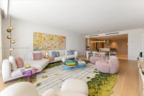 Снять в аренду кондоминиум в Майами-Бич, Флорида 3 спальни, 213.68м2, № 1958763 - фото 5
