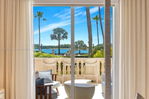 Снять в аренду кондоминиум в Майами-Бич, Флорида 3 спальни, 213.68м2, № 1958763 - фото 19