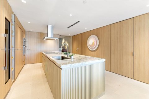 Снять в аренду кондоминиум в Майами-Бич, Флорида 3 спальни, 213.68м2, № 1958763 - фото 14