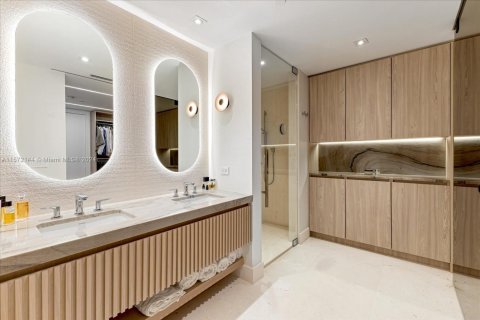 Снять в аренду кондоминиум в Майами-Бич, Флорида 3 спальни, 213.68м2, № 1958763 - фото 21