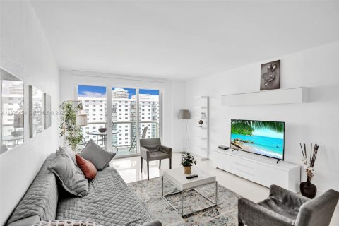 Copropriété à vendre à Sunny Isles Beach, Floride: 2 chambres, 139.82 m2 № 2264824 - photo 6