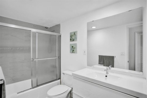 Copropriété à vendre à Sunny Isles Beach, Floride: 2 chambres, 139.82 m2 № 2264824 - photo 16