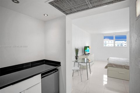 Copropriété à vendre à Sunny Isles Beach, Floride: 2 chambres, 139.82 m2 № 2264824 - photo 15