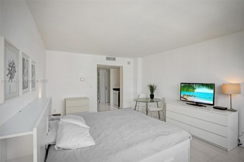 Copropriété à vendre à Sunny Isles Beach, Floride: 2 chambres, 139.82 m2 № 2264824 - photo 13