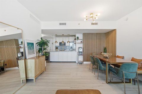 Снять в аренду кондоминиум в Майами, Флорида 2 спальни, 104.05м2, № 1954585 - фото 9