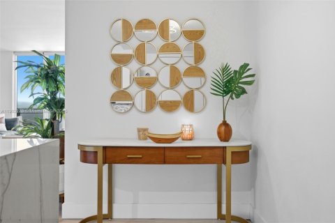 Снять в аренду кондоминиум в Майами, Флорида 2 спальни, 104.05м2, № 1954585 - фото 12