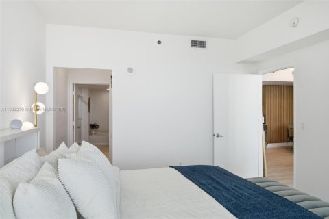 Снять в аренду кондоминиум в Майами, Флорида 2 спальни, 104.05м2, № 1954585 - фото 26