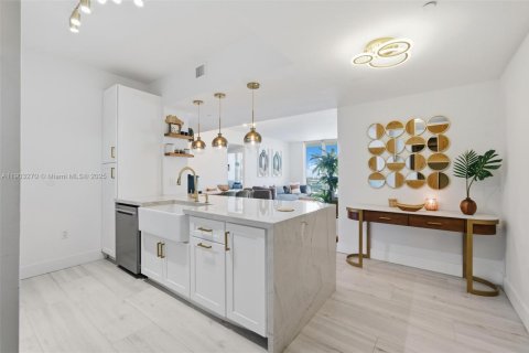 Снять в аренду кондоминиум в Майами, Флорида 2 спальни, 104.05м2, № 1954585 - фото 11