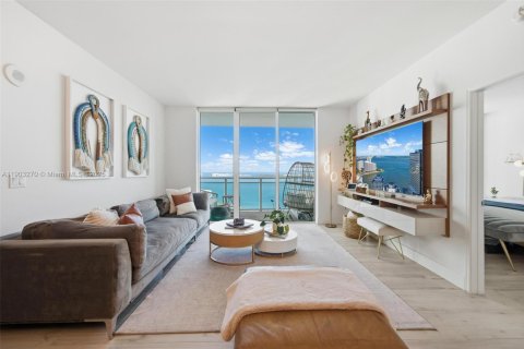 Снять в аренду кондоминиум в Майами, Флорида 2 спальни, 104.05м2, № 1954585 - фото 5