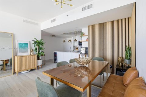 Снять в аренду кондоминиум в Майами, Флорида 2 спальни, 104.05м2, № 1954585 - фото 20