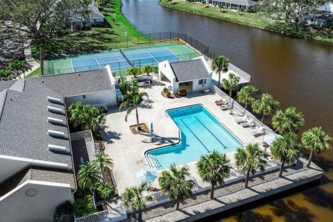 Condominio en venta en Bradenton, Florida, 2 dormitorios, 111.76 m2 № 1509327 - foto 14