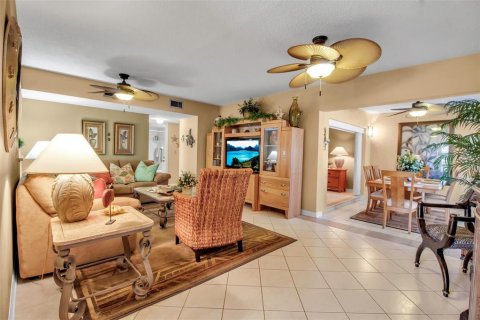 Condominio en venta en Bradenton, Florida, 2 dormitorios, 111.76 m2 № 1509327 - foto 17