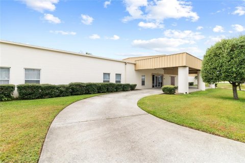 Propiedad comercial en alquiler en Lakeland, Florida, 1170.57 m2 № 1435601 - foto 3