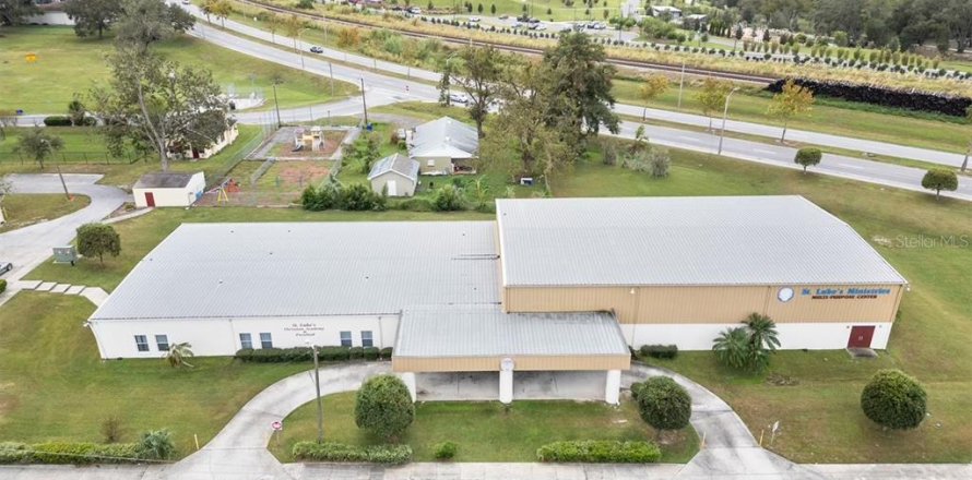 Immobilier commercial à Lakeland, Floride 1170.57 m2 № 1435601