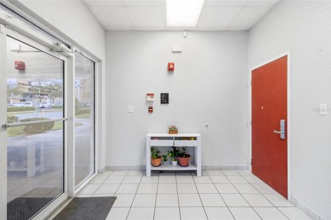 Propiedad comercial en alquiler en Lakeland, Florida, 1170.57 m2 № 1435601 - foto 10