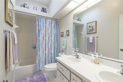 House in Leesburg, Florida 3 bedrooms, 143.16 sq.m. № 1885438 - photo 13