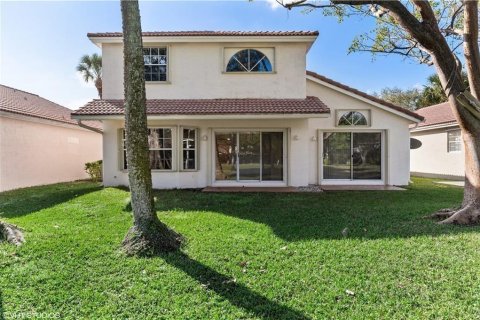 House in Margate, Florida 3 bedrooms, 192.68 sq.m. № 2252838 - photo 14