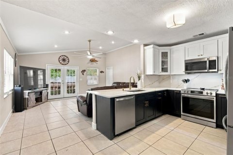 Villa ou maison à louer à Tampa, Floride: 3 chambres, 134.24 m2 № 2424197 - photo 8