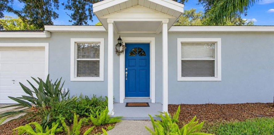 Villa ou maison à Tampa, Floride 3 chambres, 134.24 m2 № 2424197
