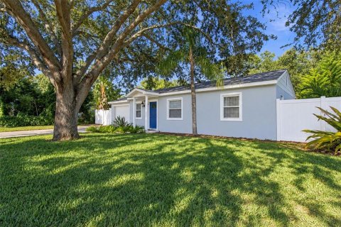 Villa ou maison à louer à Tampa, Floride: 3 chambres, 134.24 m2 № 2424197 - photo 4