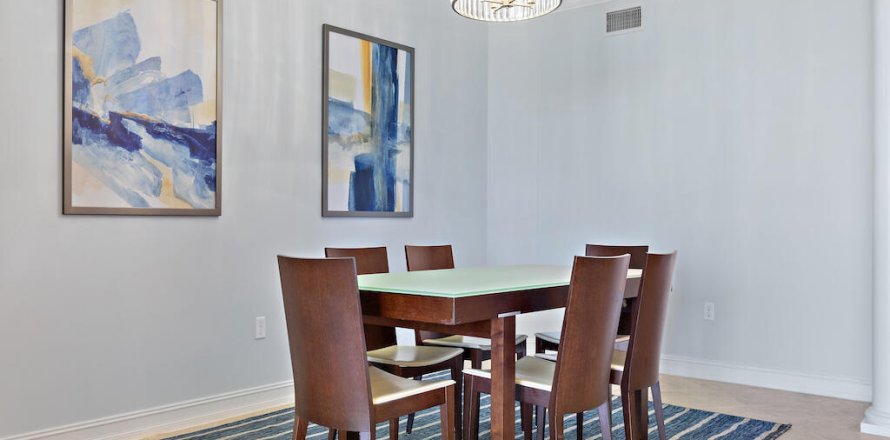 Condominio en Hutchinson Island South, Florida, 3 dormitorios № 1104323