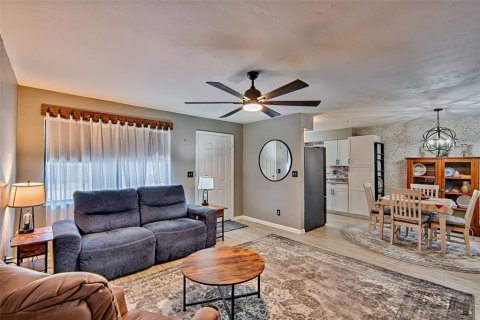 Villa ou maison à vendre à High Springs, Floride: 3 chambres, 110.27 m2 № 2141874 - photo 4