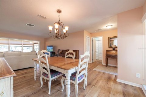 House in Oldsmar, Florida 2 bedrooms, 139.54 sq.m. № 1718762 - photo 13