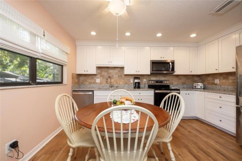 House in Oldsmar, Florida 2 bedrooms, 139.54 sq.m. № 1718762 - photo 11