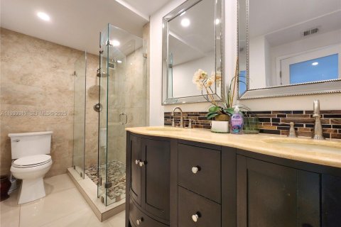 Copropriété à vendre à Hollywood, Floride: 2 chambres, 107.77 m2 № 1989069 - photo 16