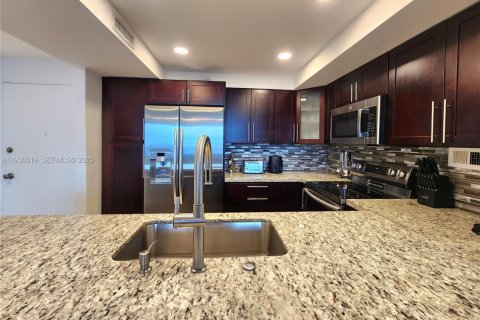 Copropriété à vendre à Hollywood, Floride: 2 chambres, 107.77 m2 № 1989069 - photo 6