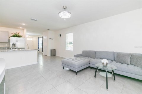 House in Wesley Chapel, Florida 3 bedrooms, 143.63 sq.m. № 2207602 - photo 22