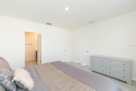 House in Wesley Chapel, Florida 3 bedrooms, 143.63 sq.m. № 2207602 - photo 28