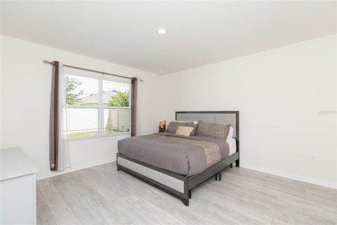 House in Wesley Chapel, Florida 3 bedrooms, 143.63 sq.m. № 2207602 - photo 25