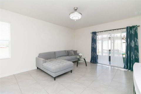 House in Wesley Chapel, Florida 3 bedrooms, 143.63 sq.m. № 2207602 - photo 21