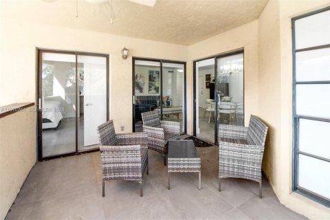 Купить кондоминиум в Майами, Флорида 3 спальни, 115.2м2, № 2032209 - фото 19