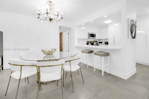 Купить кондоминиум в Майами, Флорида 3 спальни, 115.2м2, № 2032209 - фото 13