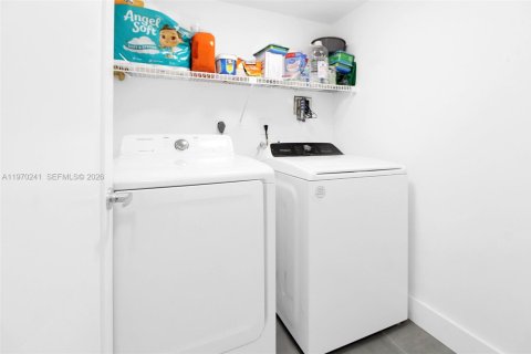 Купить кондоминиум в Майами, Флорида 3 спальни, 115.2м2, № 2032209 - фото 20