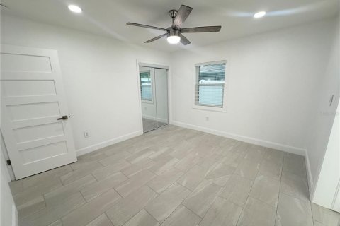 House in Sarasota, Florida 2 bedrooms, 119.94 sq.m. № 1899427 - photo 16