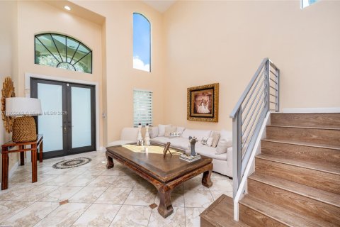 Casa en venta en Miami, Florida, 4 dormitorios, 240.52 m2 № 1953948 - foto 13